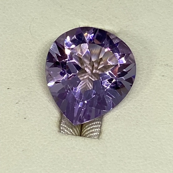 💋9 Carat Pear Rose Quartz Stone - Picture 3 of 6